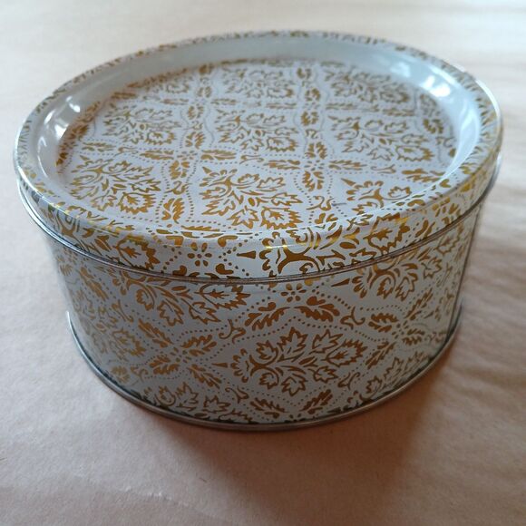 Vintage Container Tin Round Storage Box White & Gold Cottagecore Holiday - Picture 1 of 7